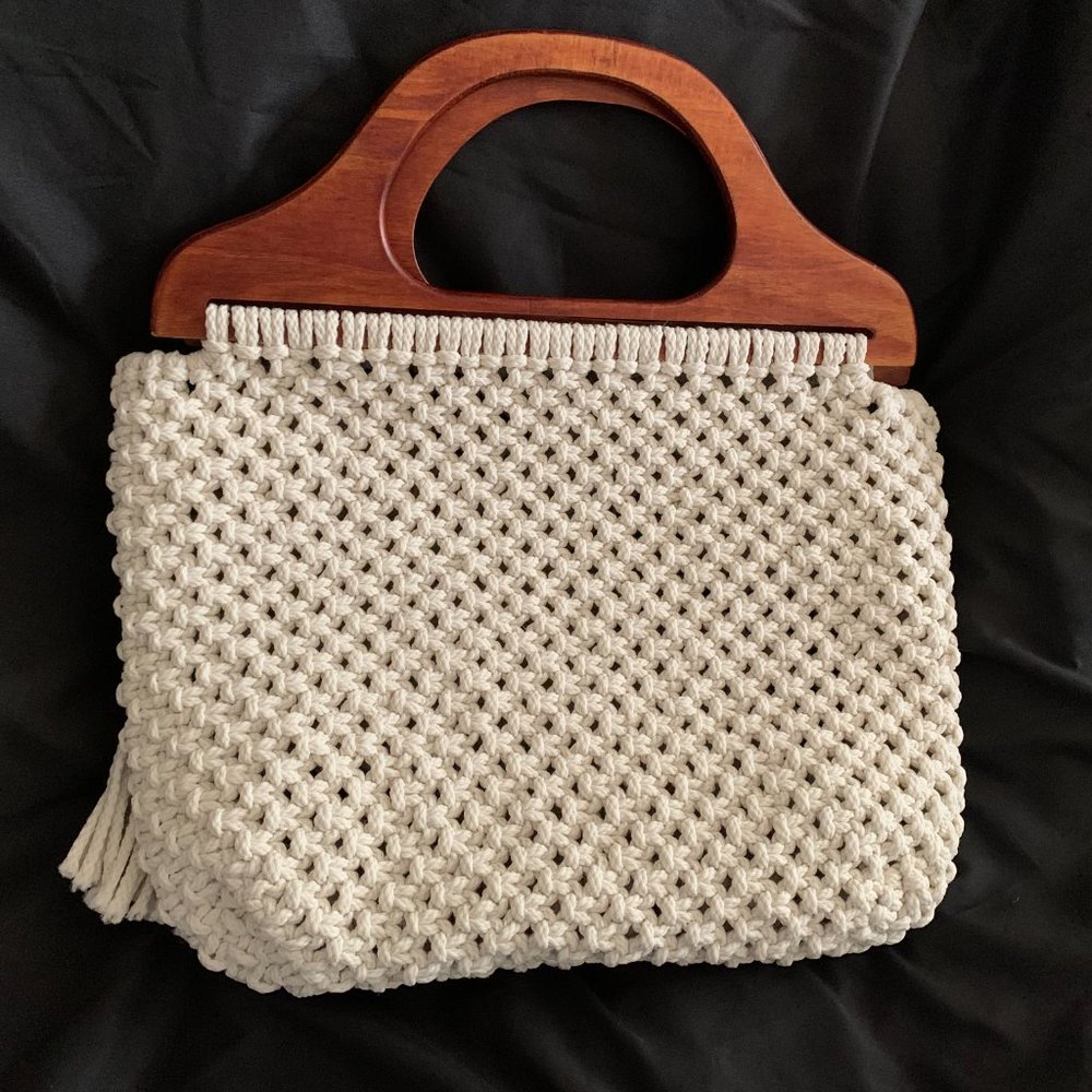 Handmade Macrame Handbag - Picture 3 of 5